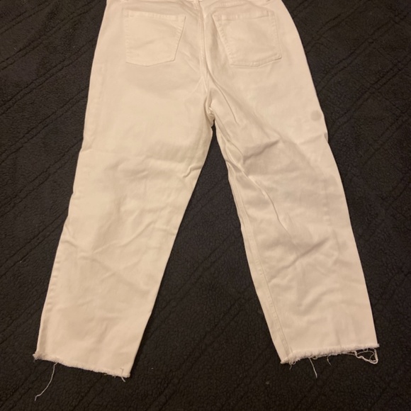 Distressed white jeans - Picture 2 of 2